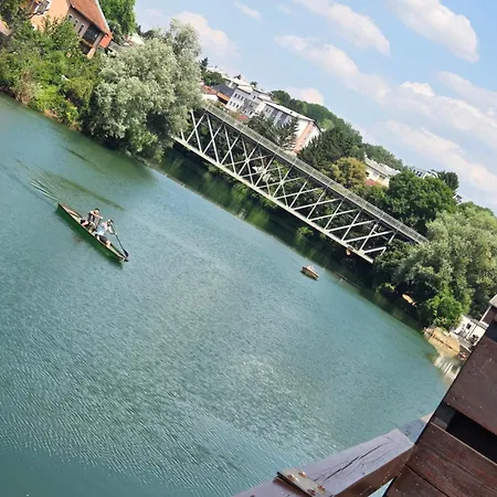 Vila Lux Na Reki Krki *